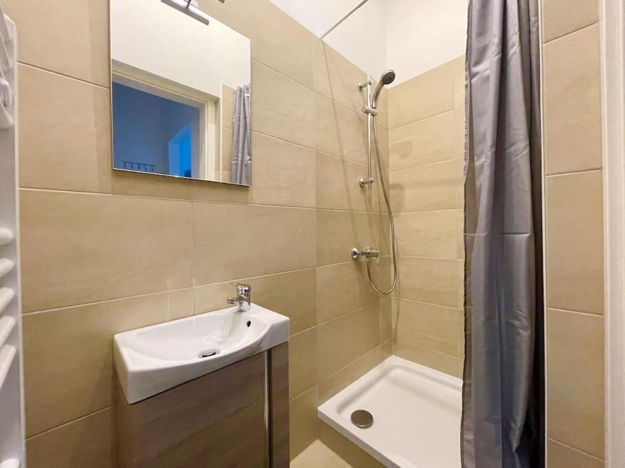 15 Min To Center - Free Parking - Sunny & Quiet Apartment เวียนนา ภายนอก รูปภาพ